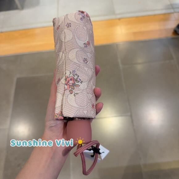 Coach Accessories - NWT Coach CCS84 Uv Protection Mini Umbrella With Floral Print Silver/Sand Multi